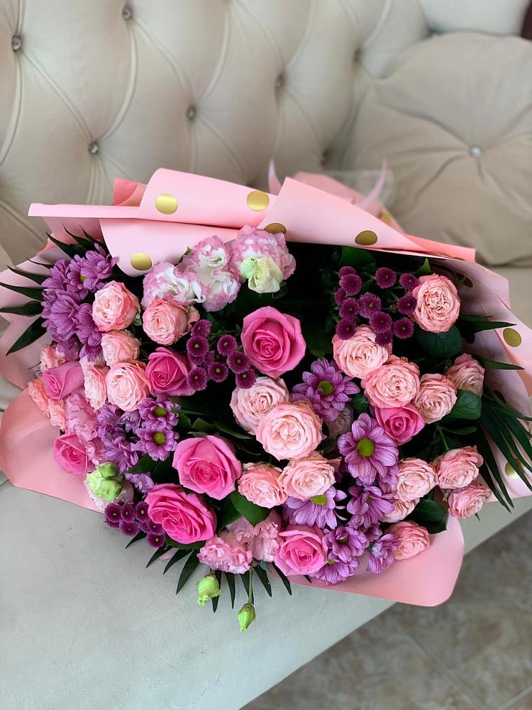 Букет цветов из: Хризантемы, Розы и Лизиантусы в Рязановский