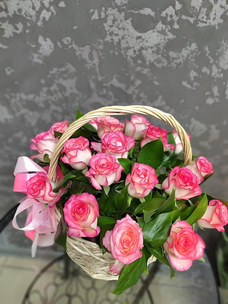 Цветочная композиция из Розы в корзине в Рязановский