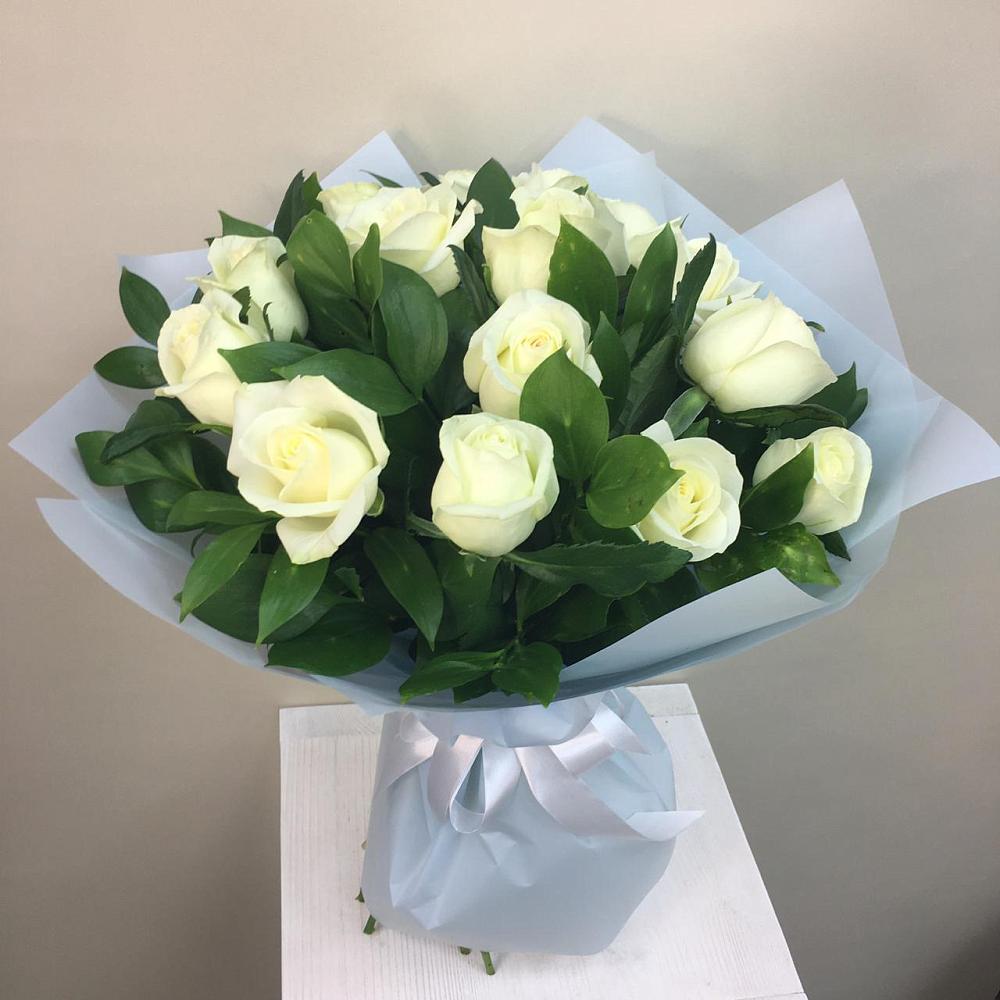 Букет 15 Белых роз Проуд в Рязановский