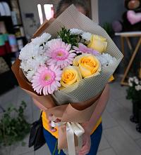 Букет цветов из:  Герберы, Розы и Хризантемы в Рязановский
