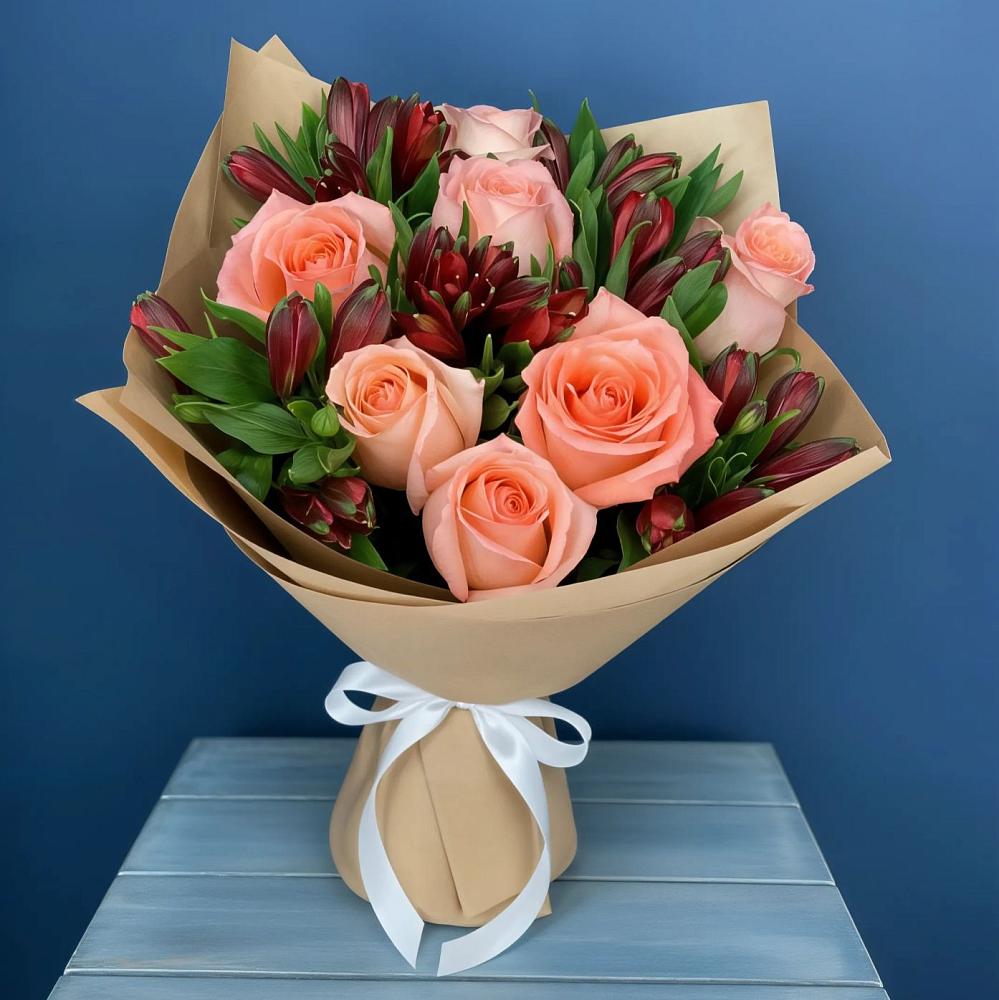 Букет цветов из: Розы и Альстромерии в Рязановский