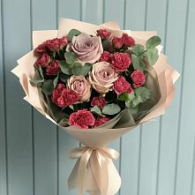 Букет цветов из:  Гвоздики и Розы в Рязановский