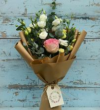Букет цветов из:  Розы и Лизиантусы в Рязановский