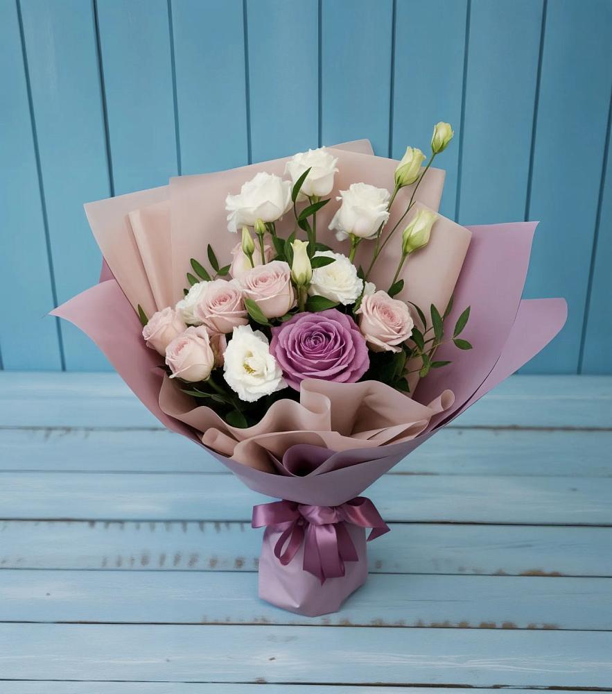 Букет цветов из: Розы и Лизиантусы в Рязановский